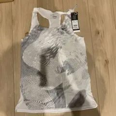 タンクトップ 陸上競技