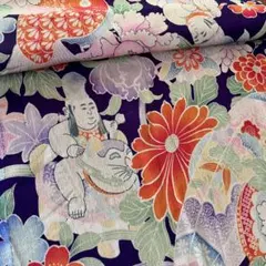 着物はぎれ 407-⑩✩ 正絹 アンティーク生地 狛犬 玩具 紫 ちりめん 古布