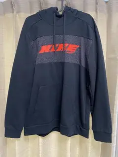 ナイキ　ロゴ入り 黒 パーカー フード付き