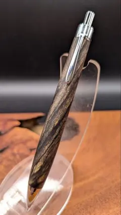 Item thumbnail for item 8ba93750-bd94-42c6-845c-af1fd0e869d1