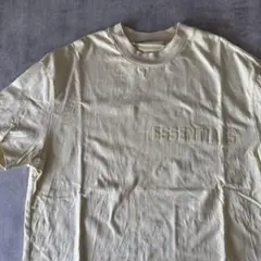 ESSENTIALS クリーム色 Tシャツ　M