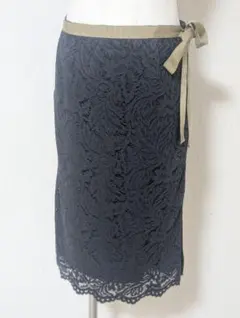美品【soeur7】濃紺ダークネイビー！総レースにサテンひもベルト付きスカートのサムネイル