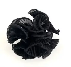 PLEATS PLEASE　プリーツプリーズ　黒コサージュ
