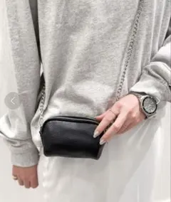 【AULENTTI/オウレンティ】chainMicro bagのサムネイル