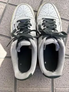 NIKE スニーカー ホワイト×グリーン