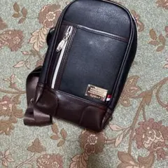 スマホショルダーバッグ 黒茶色 合成皮革D.KELLY