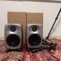 GENELEC 8020d スタジオモニタースピーカー 本体 ペア シルバー - メルカリ