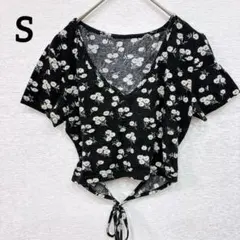 1点もの✨シーイン クロップド丈 Vネック 花柄 【S】 黒 夏 お出かけのサムネイル