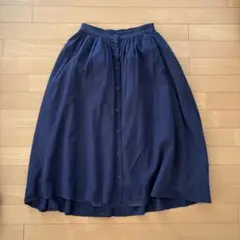 LOWRYS FARM フロントボタン フレアスカート ネイビーのサムネイル