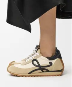 LOEWE ロエベ フローランナー スニーカー 38 ゴールド/ブラックのサムネイル
