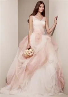 【メルカリ市限定値下げ】White by Vera Wang US8のサムネイル