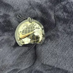 Nike Worldwide 地球儀型キーホルダーのサムネイル