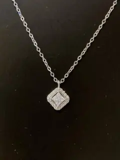 【4/22〜5/5まで発送不可】 シルバー スクエア型ネックレス