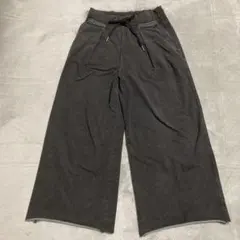 【GU】ブラック ワイドパンツ Ｍ　全ゴム　ウエスト紐付き　ポケット付き★