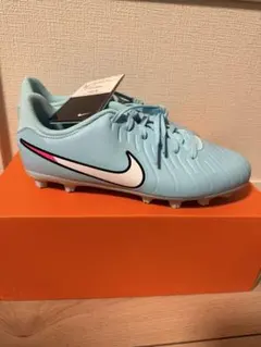 新品Nikeサッカー スパイク ライトブルー ジュニア レジェンドのサムネイル