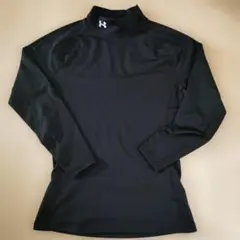 【最終値下げ】Under Armour 黒 アンダーシャツ YXL