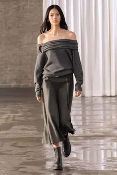 新品❗️ ZARA オフショルダー　ニットセーター　Mサイズ