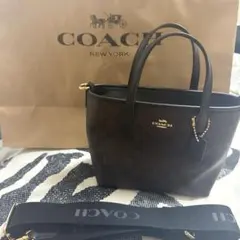 COACH シグネチャー 2way ショルダーバッグ ショッパー付き✨️のサムネイル