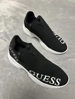 GUESS ブラック スリッポン スニーカーのサムネイル