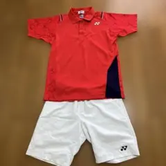 YONEX レッドポロシャツ Mサイズとホワイトショーツ