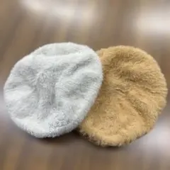 グレーとベージュのベレー帽　ディズニー　わんわん物語