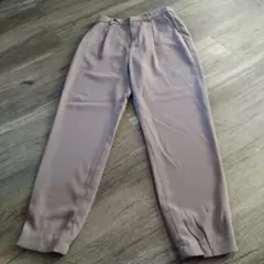 薄い茶 テーパードパンツ ウエストゴム付き