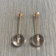 クリア球体デザインピアス