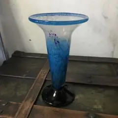 美品　ガラス　花瓶　ブルー　ハンドメイド　交わる模様が美しい　フラワーベース