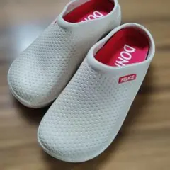 Item thumbnail for item 000838ed-5df3-4f1b-bfe7-8bb1be1a54a7