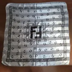 【未使用】FENDIフェンディ　FFロゴ　大判　シルク　スカーフ　❤︎ FENDI フェンディ ストライプデザイン シルクスカーフ 約48×48cm