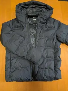 ユニクロ シームレスダウンパーカ ネイビー Lサイズ（旧モデル）