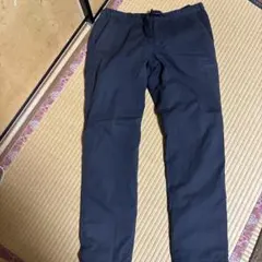 ユニクロ　黒のフリースパンツ