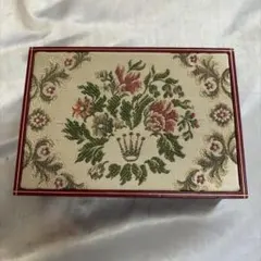 希少 ‼ ロレックス空箱 花柄刺繍の赤いボックス - メルカリ