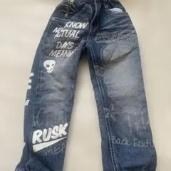 グラフィティデザイン ダークデニムパンツ