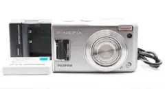 付属品あり Fujifilm FinePix F31fd シルバー コンデジ Fujifilm FinePix F31FD Silver Compact Digital Camera W/Box