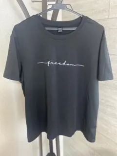 SHEIN freedom ロゴ Tシャツ ブラックのサムネイル