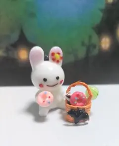 ガラス細工　ミニチュア　うさぎハロウィン