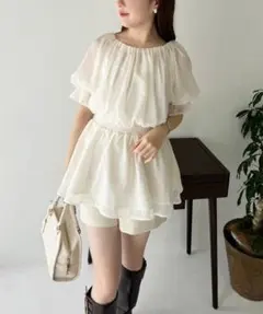 NICE CLAUP パフスリーブ オフショル ブラウス チュニック アイボリーのサムネイル