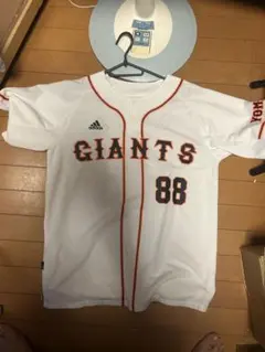 読売ジャイアンツ 原辰徳 元監督　半袖パーカー　背番号88 読売ジャイアンツ 原辰徳 元監督 半袖パーカー 背番号88 - メルカリ