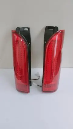 100系ハイエース ロケットテール - メルカリ