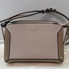 & chouette レディース　ショルダーバッグ　ピンク