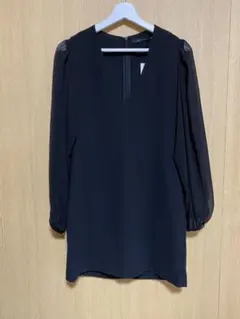 新品　ZARA 袖シースルーワンピース