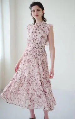 SNIDEL スナイデルSustainable フリルプリーツワンピース