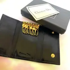 未使用　美品　クリスチャンディオール キーケース　6連