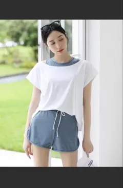 【美品】セパレート水着　着回し抜群な４点セット　清楚で爽やかなホワイト×ブルーのサムネイル