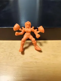 聖闘士星矢 消しゴム ドラゴン紫龍 ミニカプセル - メルカリ