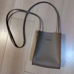 ブラウン 合成皮革 ショルダーバッグのサムネイル