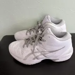 asics GELHOOP V16バスケットボールシューズ