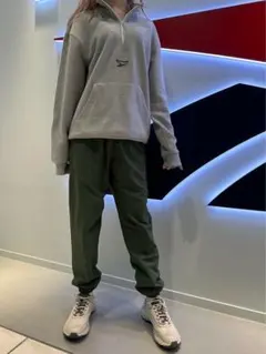 Reebok リーボック　クォータージップスウェット　L完売商品