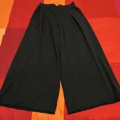 UNIQLO ブラック ワイドレッグキュロットMサイズ
